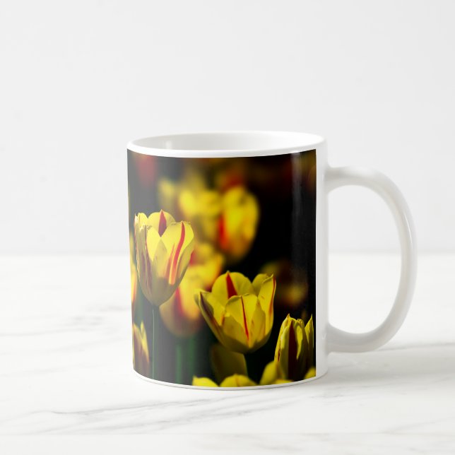 Mug Fleurs de tulipe jaune (Droite)
