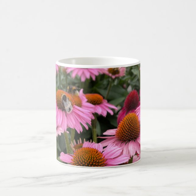 Mug Fleurs d'Echinacea rose et abeilles magnifiques (Centre)
