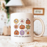 Mug Fleurs d'Halloween rétro mignonnes<br><div class="desc">Retro Cute Halloween Fleurs café Mug</div>
