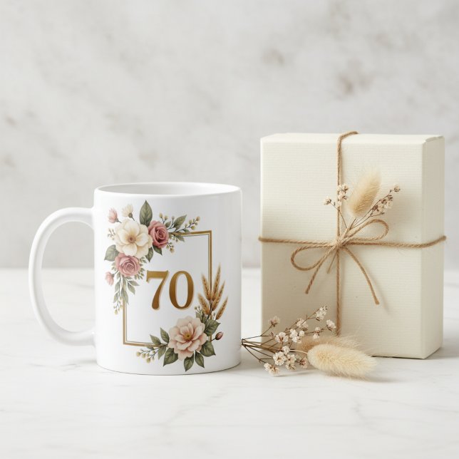 Mug Fleurs Élégantes 70e Anniversaire Nom et Date Pers (Elegant Floral 70th Birthday Custom Name & Date Coffee Mug)