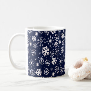 Mug Flocons de neige dessinés à la main avec un fond b