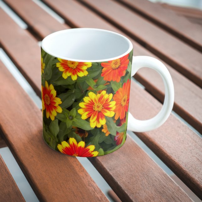 Mug Floral de Zinnias orange et jaune (In Situ Bench)