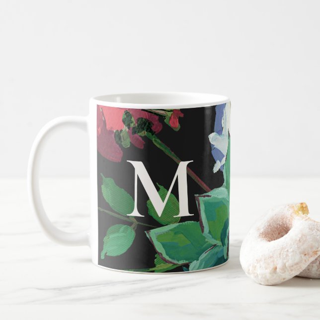 Mug Flore d'aquarelle foncée avec monogramme (Avec donut)