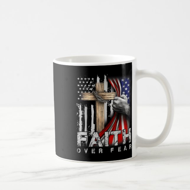 Mug Foi sur la peur de l'Amérique Fierté Drapeau améri (Droite)