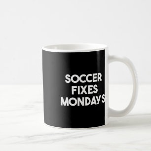 Mug Football Corrige Les Lundi - Football Amusant