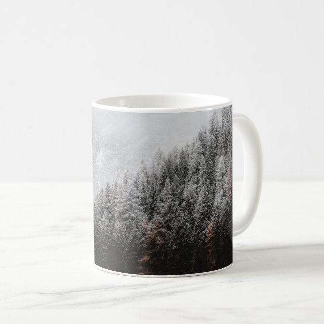 Mug Forêt noire et blanche, montagnes, (Devant droit)