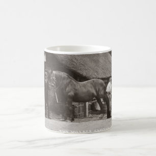 Mug Forgeron de village chaussant un cheval