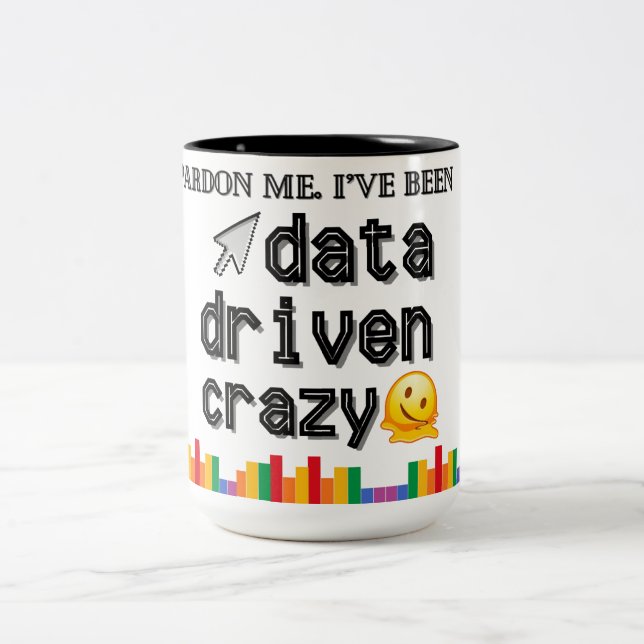 Mug fou entraîné par les données (Centre)