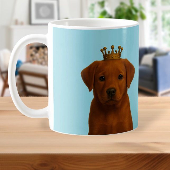 Mug Fox Red Labrador Chiot dans Gold Crown Cute (Fox Red Labrador Puppy in Gold Crown Cute Coffee Mug
by Ricaso. Pup dog in a golden royal crown)