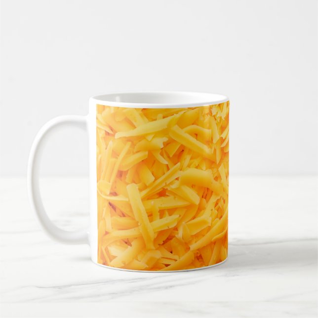 Mug fromage cheddar râpé vue du haut (Gauche)