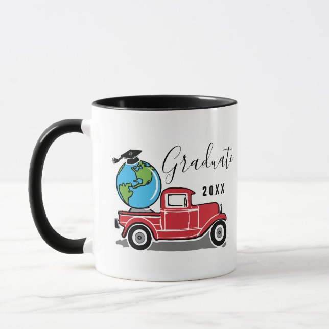 Mug Funny Graduate 2023 Vintage Red Truck Globe (Gauche)