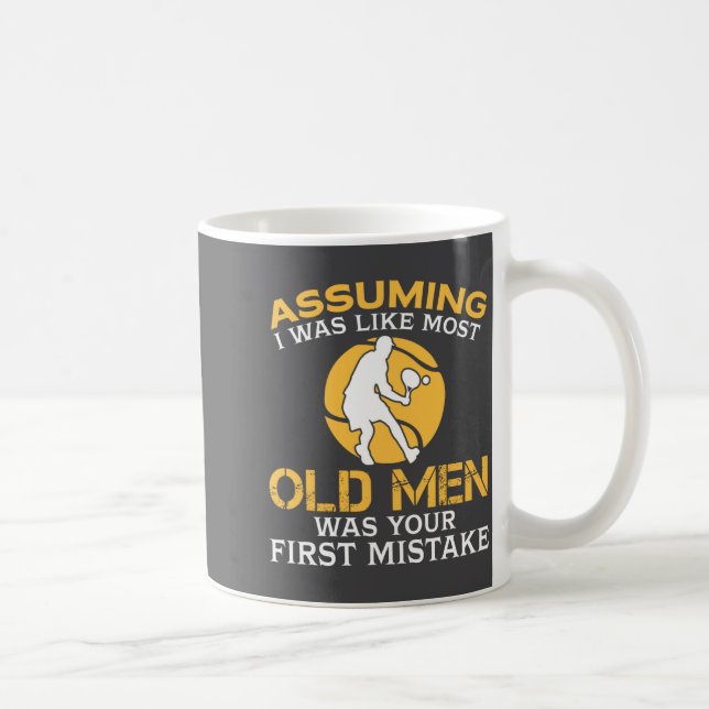 Mug Funny Old Men Who Loves Tennis  (Droite)