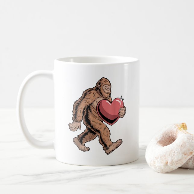 Mug Funny Valentines Day Bigfoot Heart Sasquatch Amour (Avec donut)