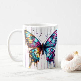 Mug Fusion de couleurs éthérées : Un papillon dansant 