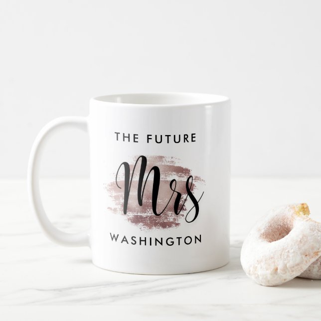 Mug Futur Mme Rose Gold Script Mariage Monogramme (Avec donut)