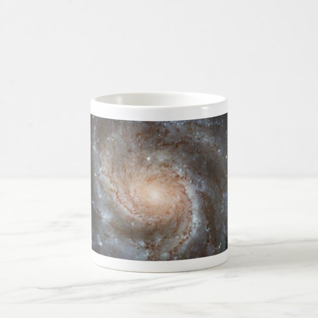 Mug galaxie du Tourbillon télescope Hubble photo de l' (Centre)