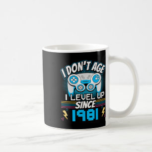 Mug Gamer I Don't Age I Level Up depuis 1981 Gaming Bi