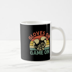 Mug Gants Sur Le Jeu Sur Boxer Sports Force Gymnase At