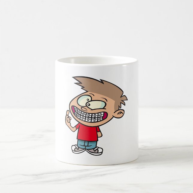 Mug Garçon de dessin animé drôle avec un sourire et de (Créateur téléchargé)