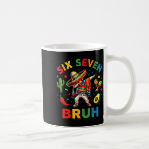 Mug Garçon mexicain faisant le dab avec un poncho cinc