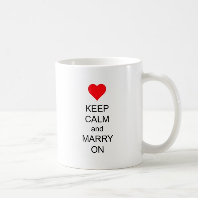 Mug Gardez le calme et mariez sur le coeur rouge (Droite)