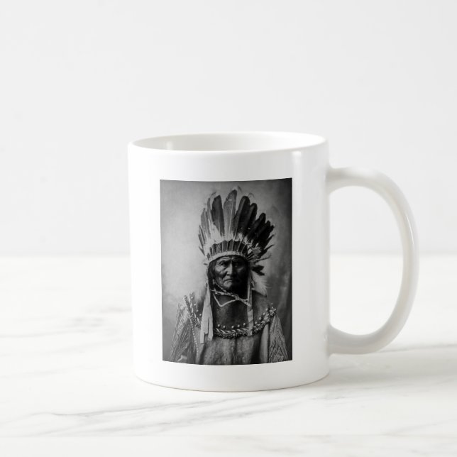 Mug Geronimo dans la robe principale (Droite)