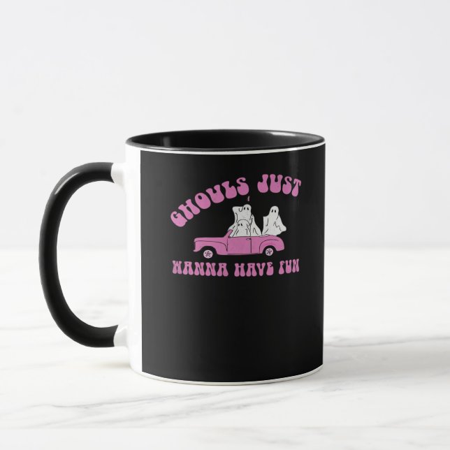 Mug Ghouls veut juste avoir des frissons amusants Hall (Gauche)