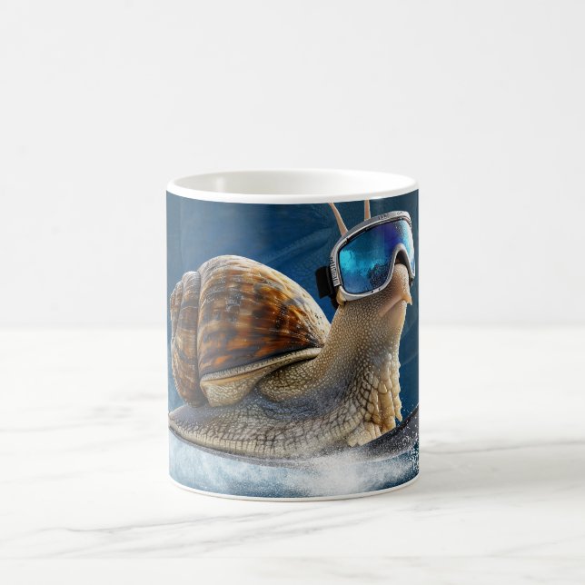 Mug Glacière que le reste, l'escargot de snowboard. (Centre)
