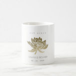 MUG GLAMOROUS PALE OR BLANC LOTUS ENREGISTRER LA DATE<br><div class="desc">Si vous avez besoin d'une personnalisation ou d'autres éléments correspondants,  n'hésitez pas à me contacter à l'adresse yellowfebstudio@gmail.com</div>