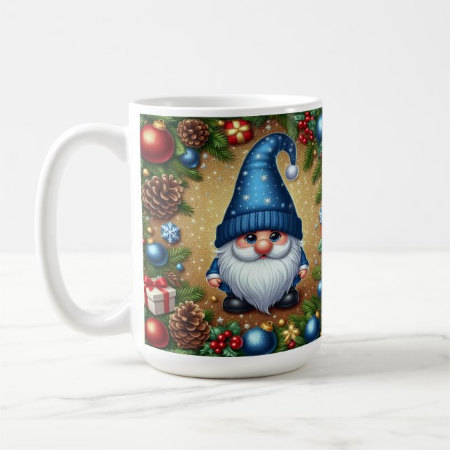 Mug Gnome Avec Décorations de Noël et Pinecones (Gauche)