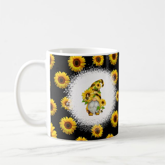 Mug Gnomes Whimsical avec tournesols (Gauche)