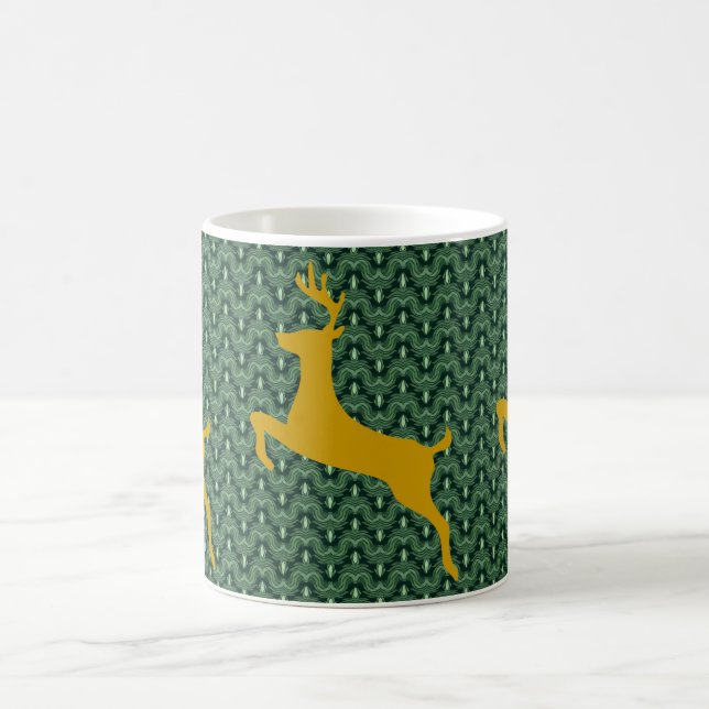 Mug Gold Leaping Deer sur Green Chevron Arrière - plan (Centre)