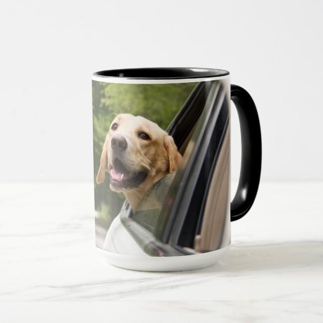 Mug Golden Labrador In Rearview Mirror (Devant droit)