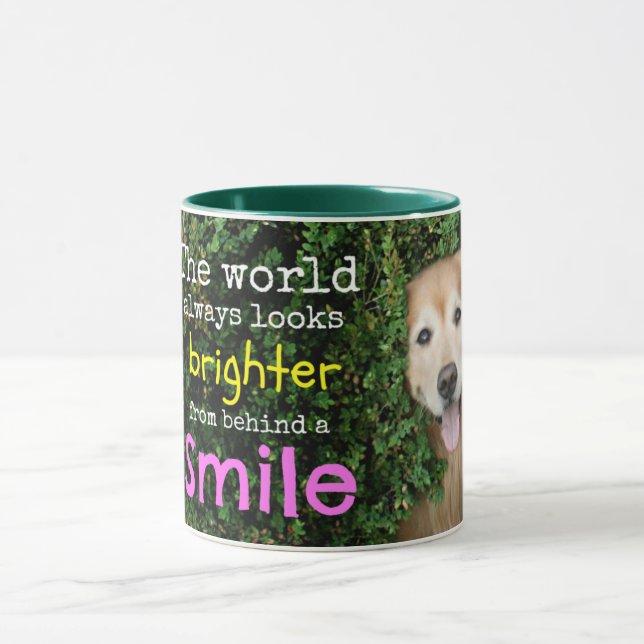 Mug Golden retriever derrière un sourire (Centre)