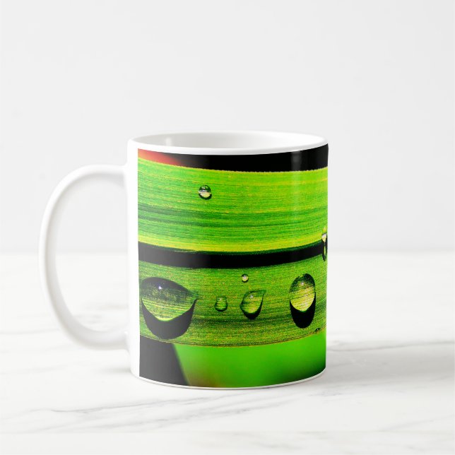 Mug Gouttes de pluie sur l'herbe (Gauche)
