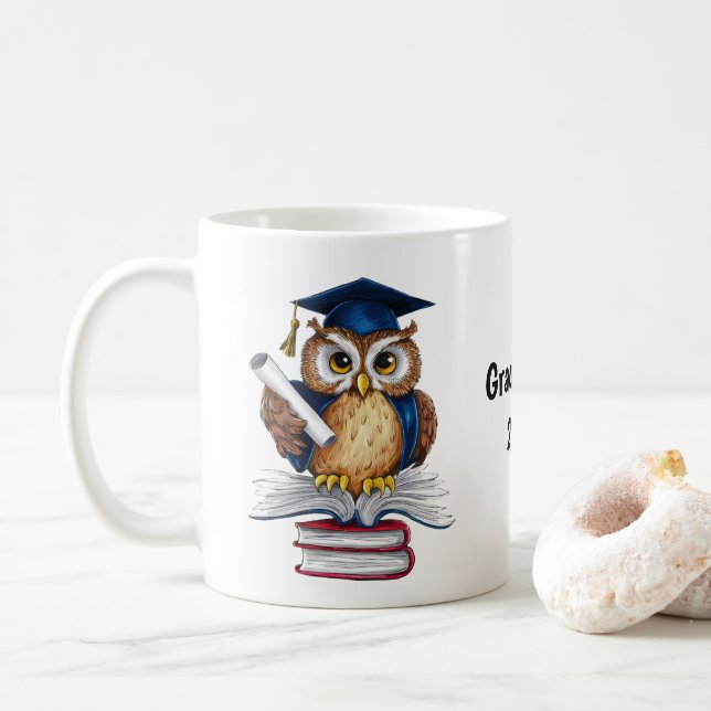 Mug Graduation de la chouette personnalisée (Avec donut)