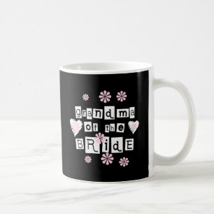 Mug Grand-maman de blanc de jeune mariée sur le noir