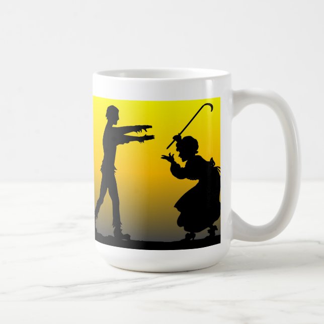 Mug Grand-mère combat un zombie (Droite)