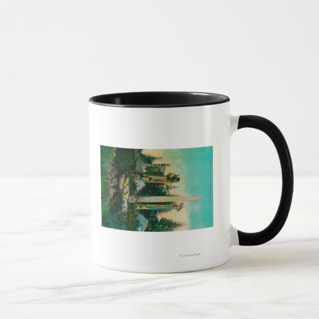 Mug Graves et totems indiens dans l'État de l'Alaska (Droite)