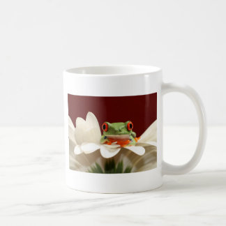 Mug grenouille d'arbre observée par rouge