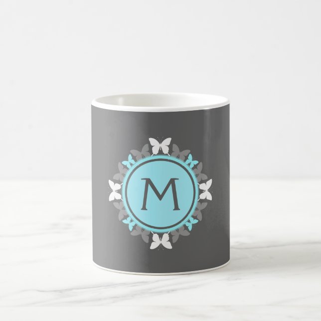 Mug Gris blanc de bleu glacier de monogramme de (Centre)