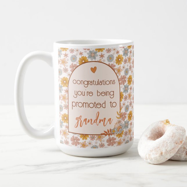 Mug Grossesse personnalisée Révéler cadeau Boho Floral (Avec donut)