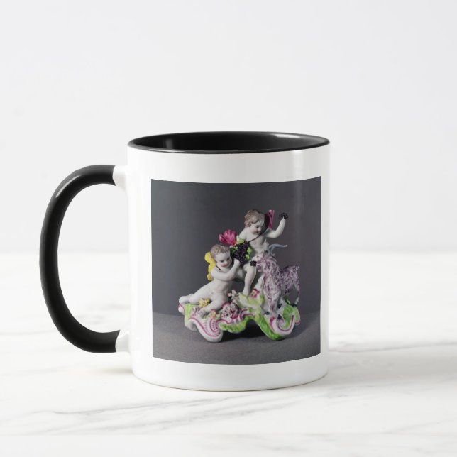 Mug Groupe de Longton Hall, deux putti avec la chèvre, (Gauche)