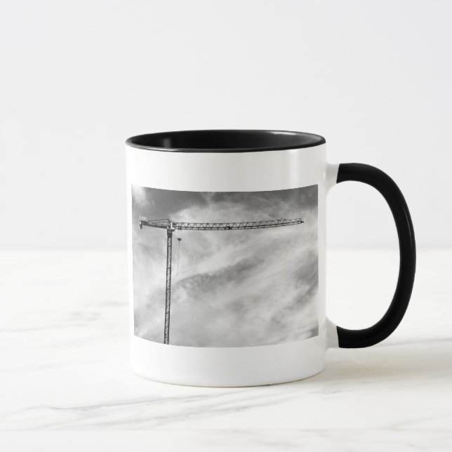 Mug Grue de construction et ciel photo noir et blanc (Droite)