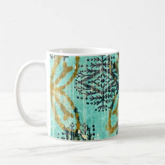 Mug Grungy Tribal : Ethnic Rug Motif