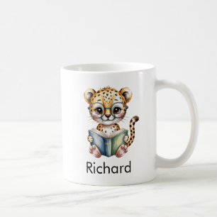 Mug Guépard mignon lisant un livre personnalisé