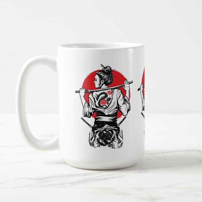Mug Guerrière samouraï féminine – Tatouage de rose de  (Gauche)