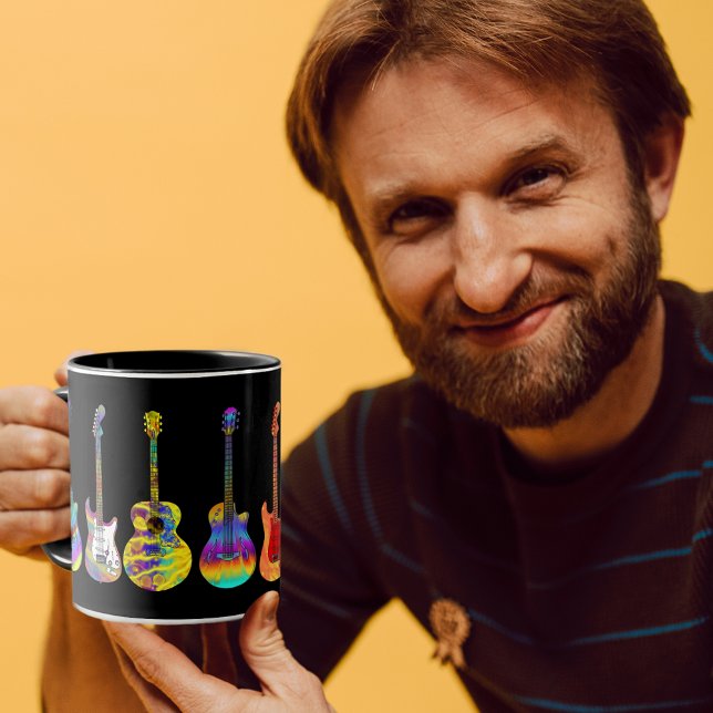Mug Guitares colorées en noir (Funky colorful psychedelic guitar pattern  black coffee mug for guitar players and musicians )