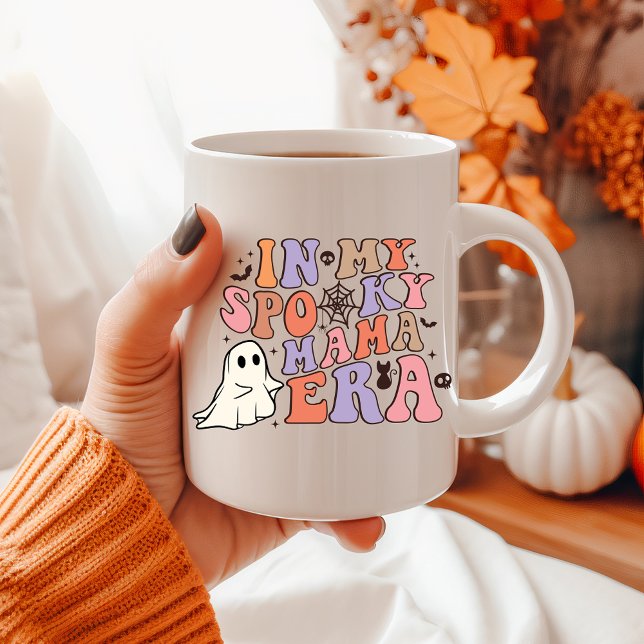 MUG HALLOWEEN MAMA DANS MON ÉPOQUE ÉFFRAYANTE DE MOM (IN MY SPOOKY MAMA ERA GROOVY HALLOWEEN  perfect gift for your favorite new mom-to-be or for Mother's)