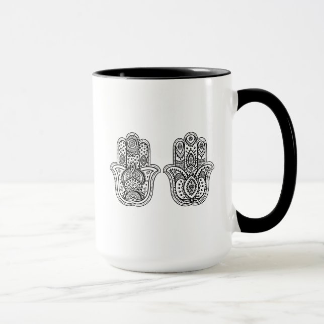 Mug Hamsa tiré par la main avec des ornements (Droite)